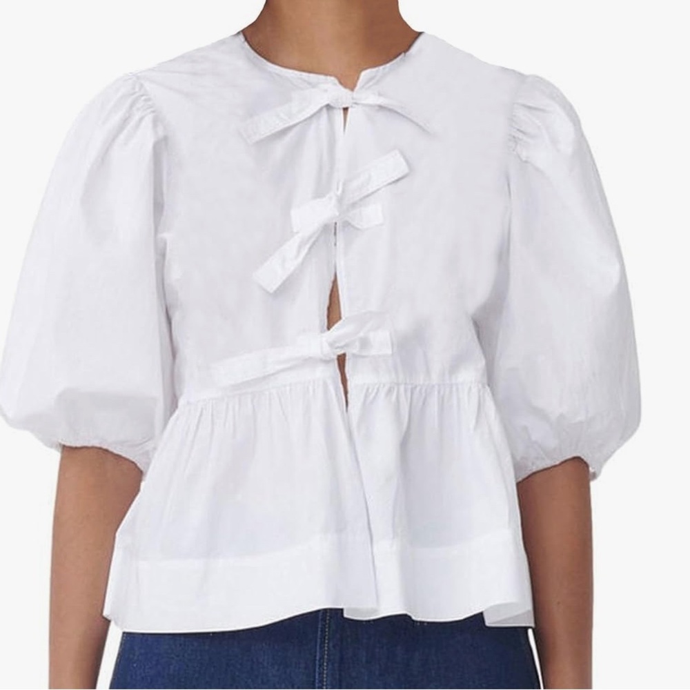 Elegant White Puff Sleeve Tie-Front Top New With Tags Size Small

WTB017